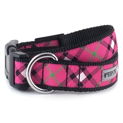 pink dog collar and lead