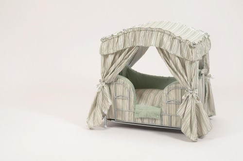 dog canopy bed